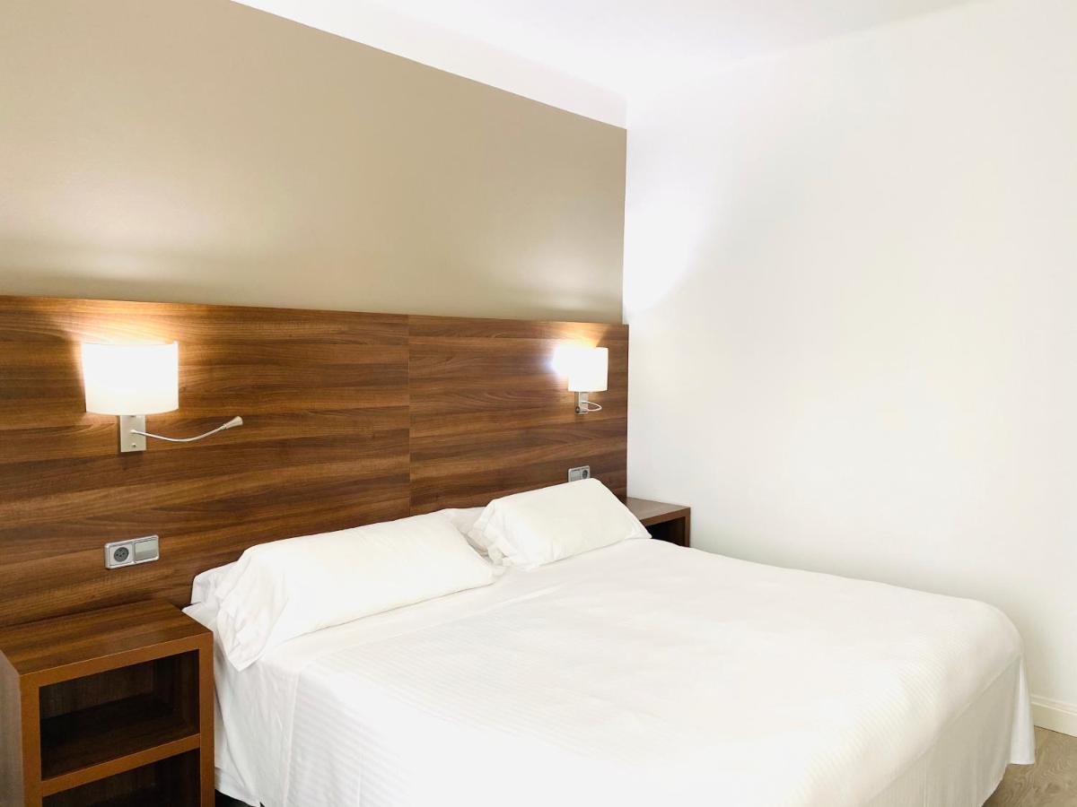 Hotel Carbonell Llança Zewnętrze zdjęcie
