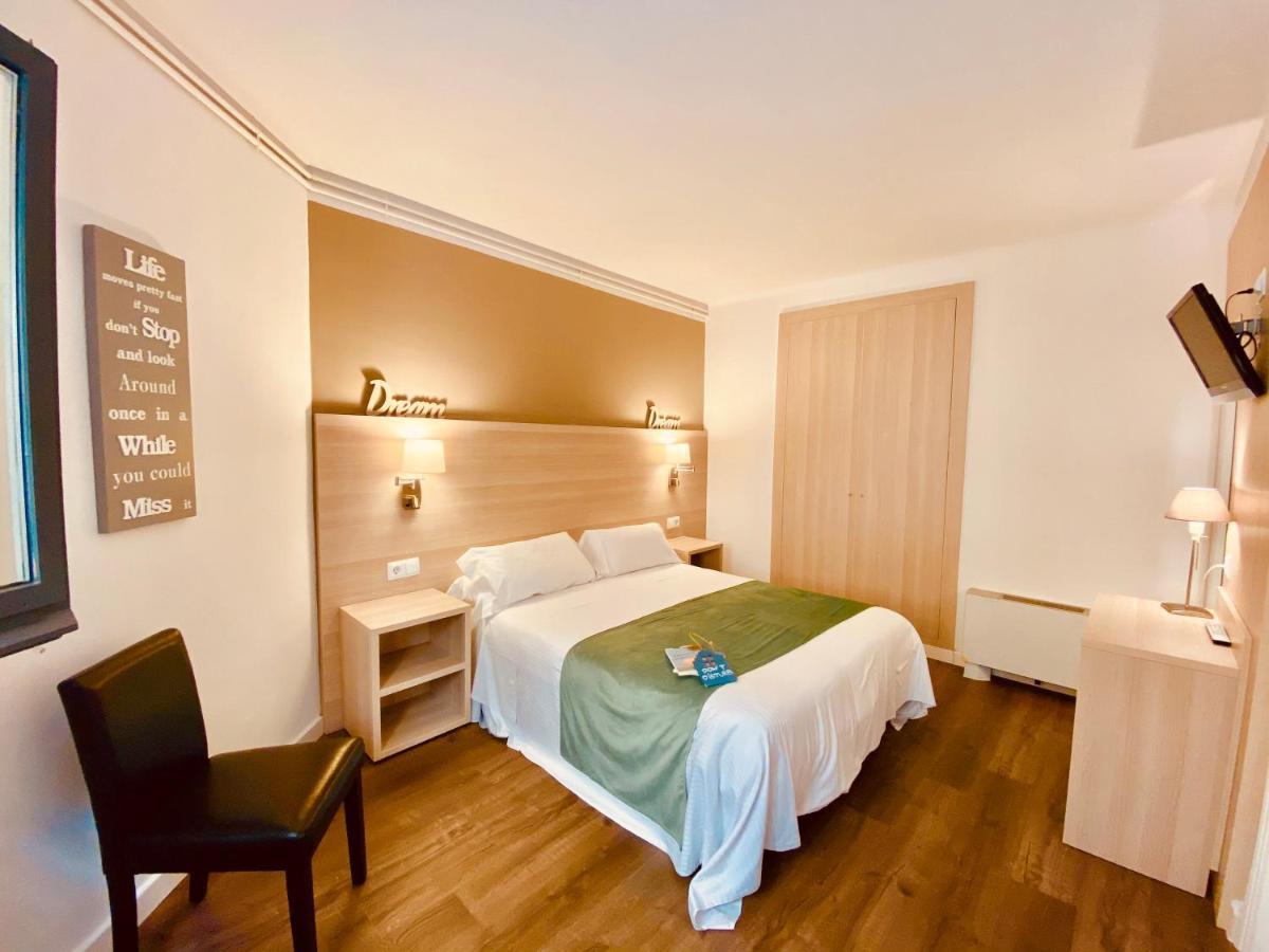 Hotel Carbonell Llança Zewnętrze zdjęcie