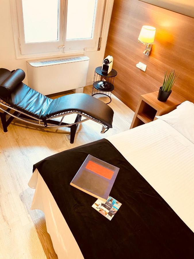 Hotel Carbonell Llança Zewnętrze zdjęcie